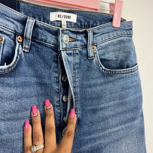 RE/DONE 90's High Rise Ankle Crop in Medium Worn Distressed Jeans Size: 29 - Picture 7 of 10